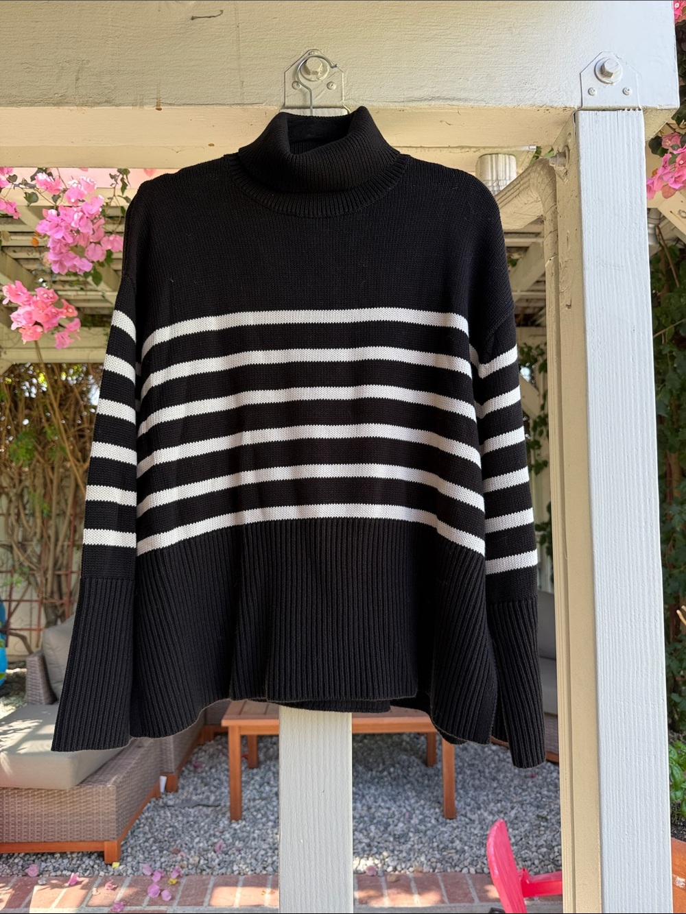Gap Black & White Striped Turtleneck Sweater